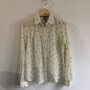 Silk blouse w/ skiers, skis, skiing graphic print